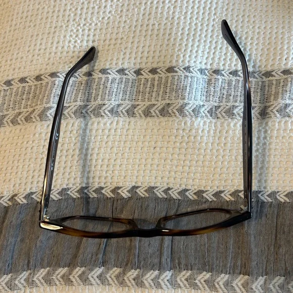 Ray-Ban Brown Rectangular Glasses - Picture 3 of 4